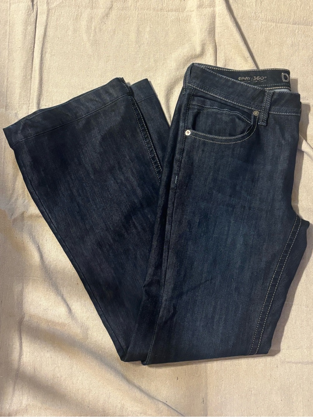 DL1961 Milano Bootcut Jeans Dark Wash 4-Way Stretch 360 Comfort Blue Size 32